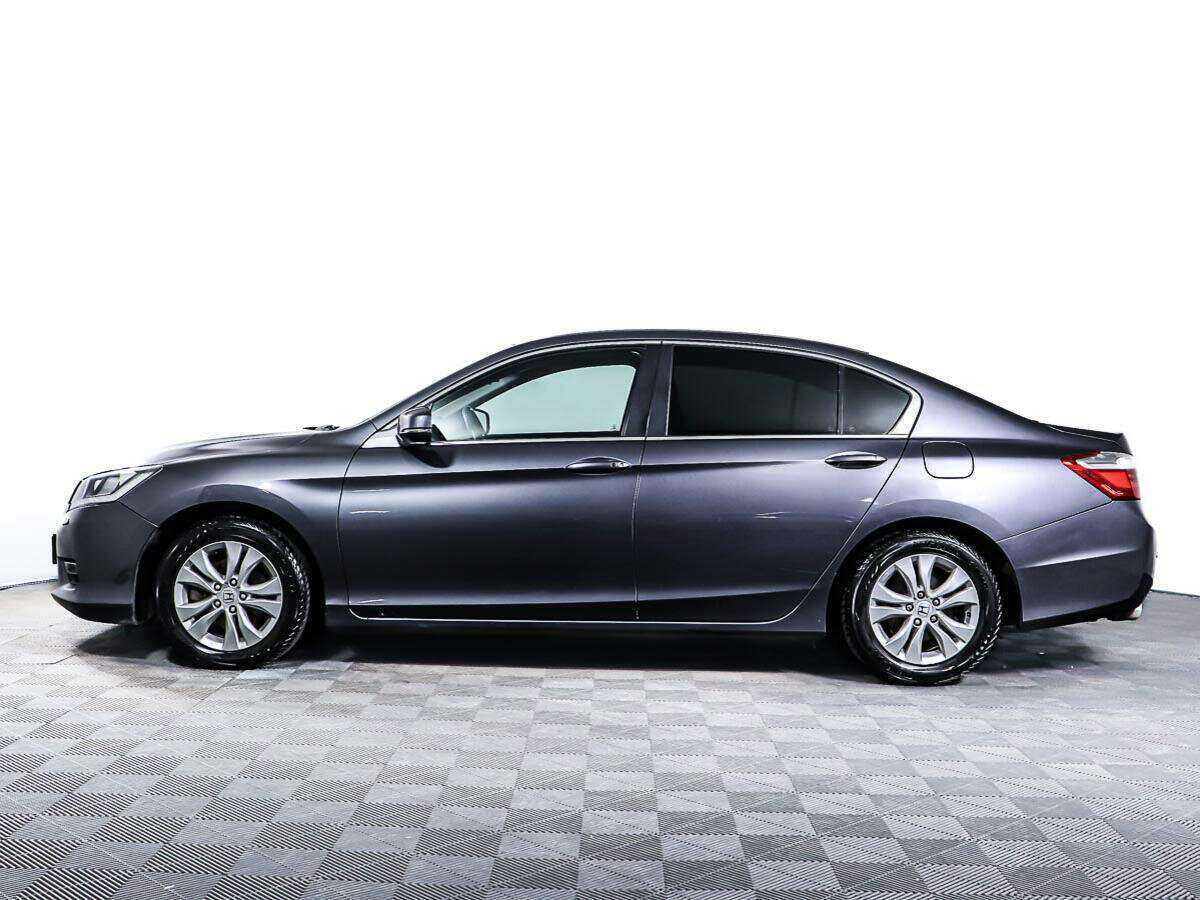 Honda Accord с пробегом — 2013 год. Фото: #4