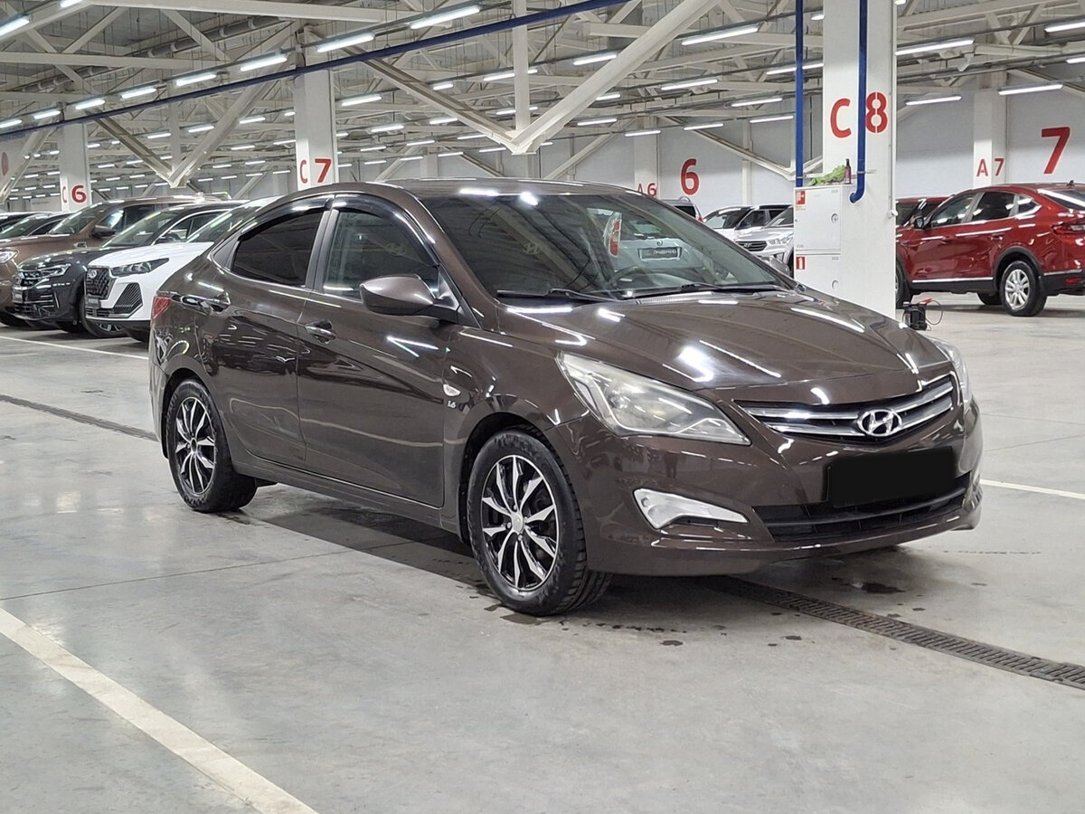 Hyundai Solaris с пробегом — 2016 год. Фото: #2