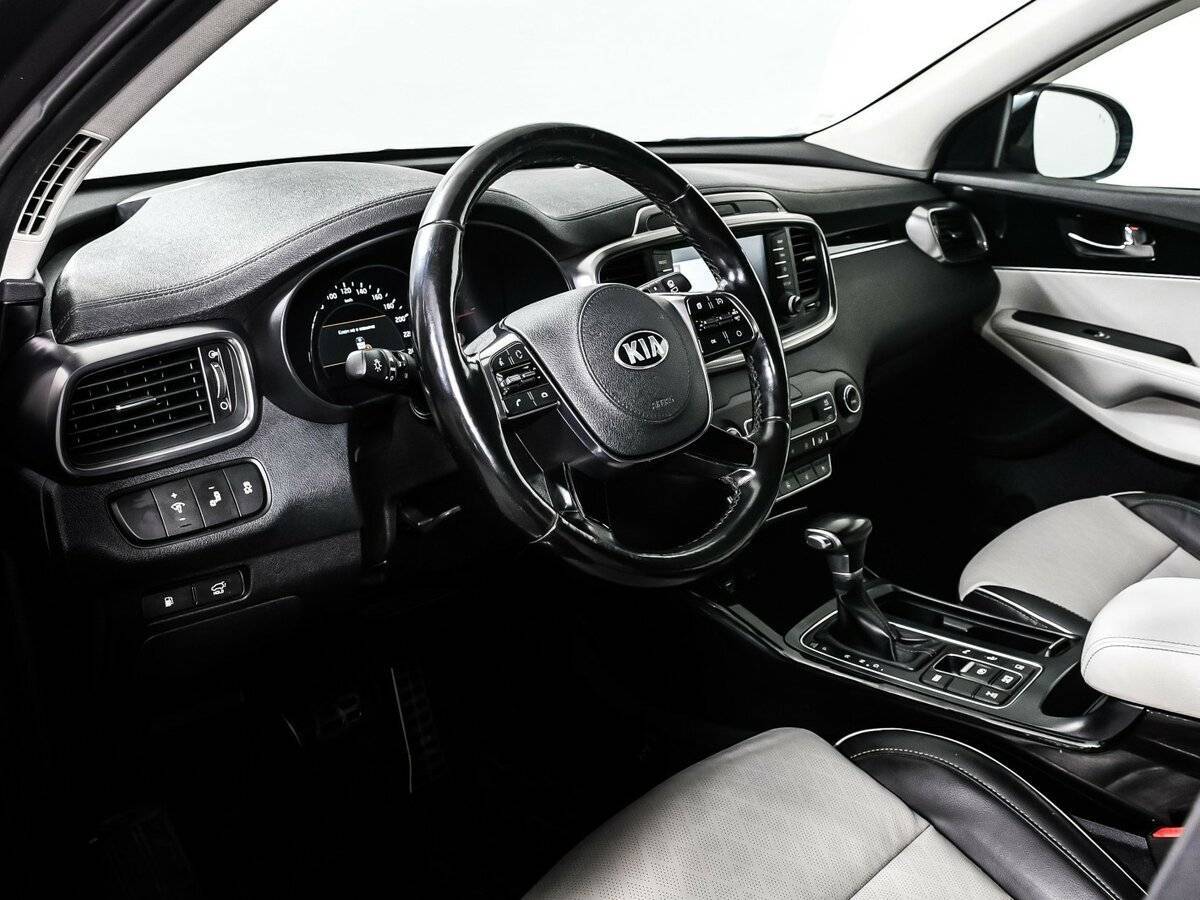 Kia Sorento с пробегом — 2019 год. Фото: #12