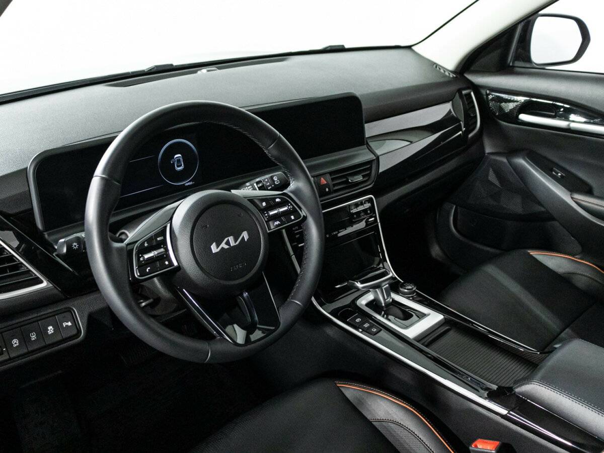Kia Seltos с пробегом — 2024 год. Фото: #10