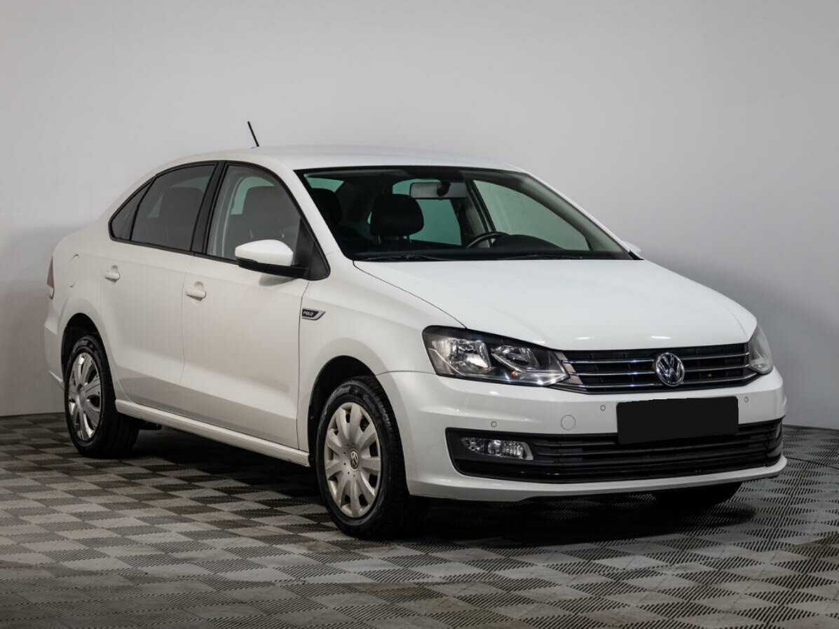 Volkswagen Polo с пробегом — 2018 год. Фото: #1