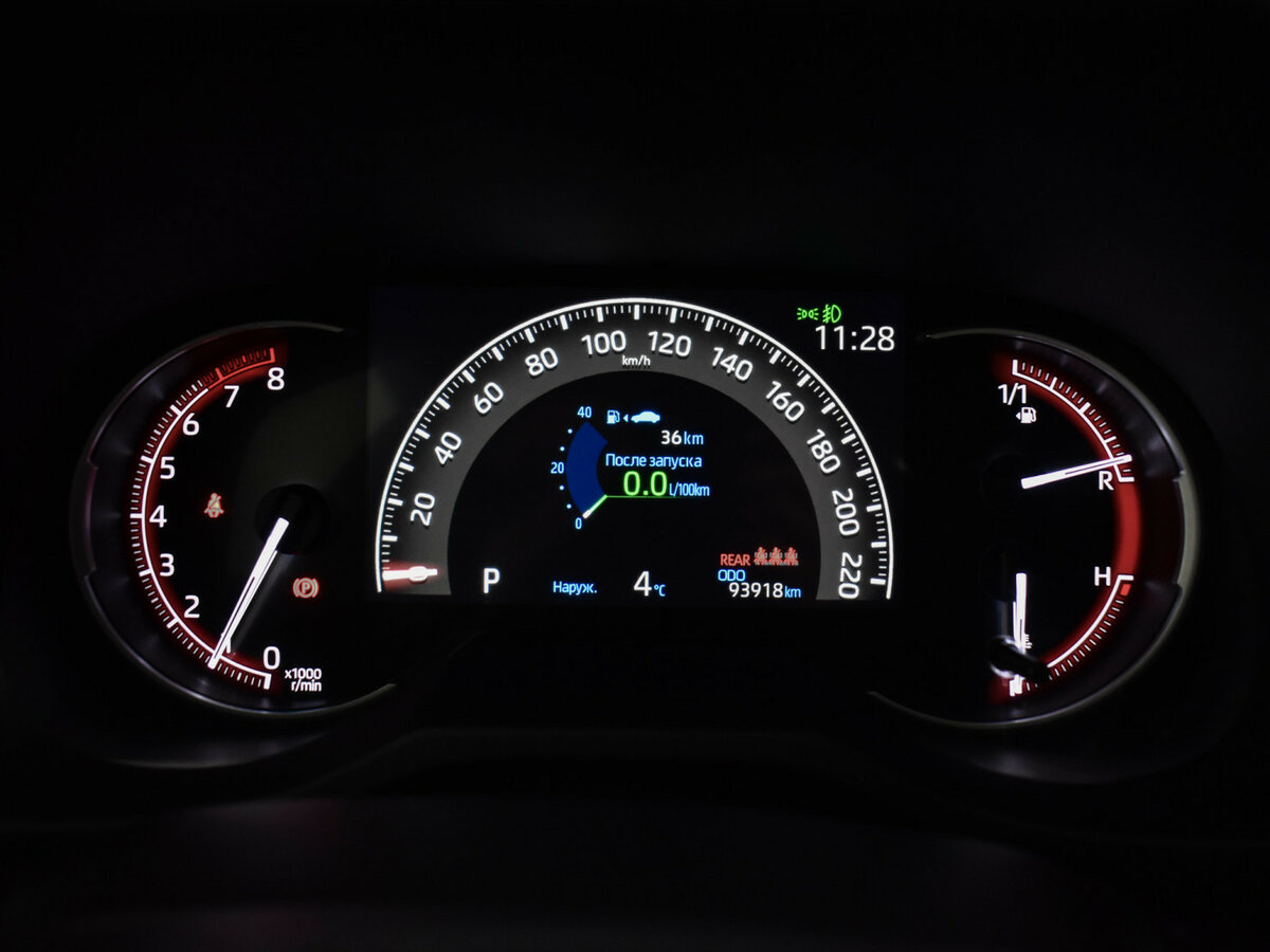 Toyota RAV4 с пробегом — 2019 год. Фото: #21