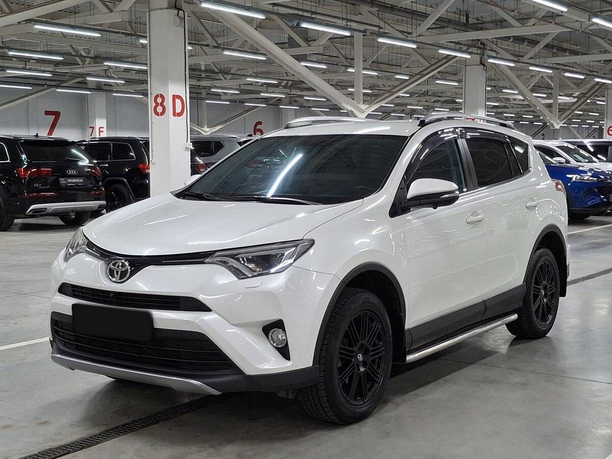 Toyota RAV4 с пробегом — 2017 год. Посмотреть фото