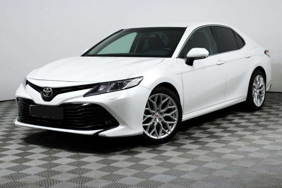 Toyota Camry с пробегом — 2019 год. Посмотреть фото