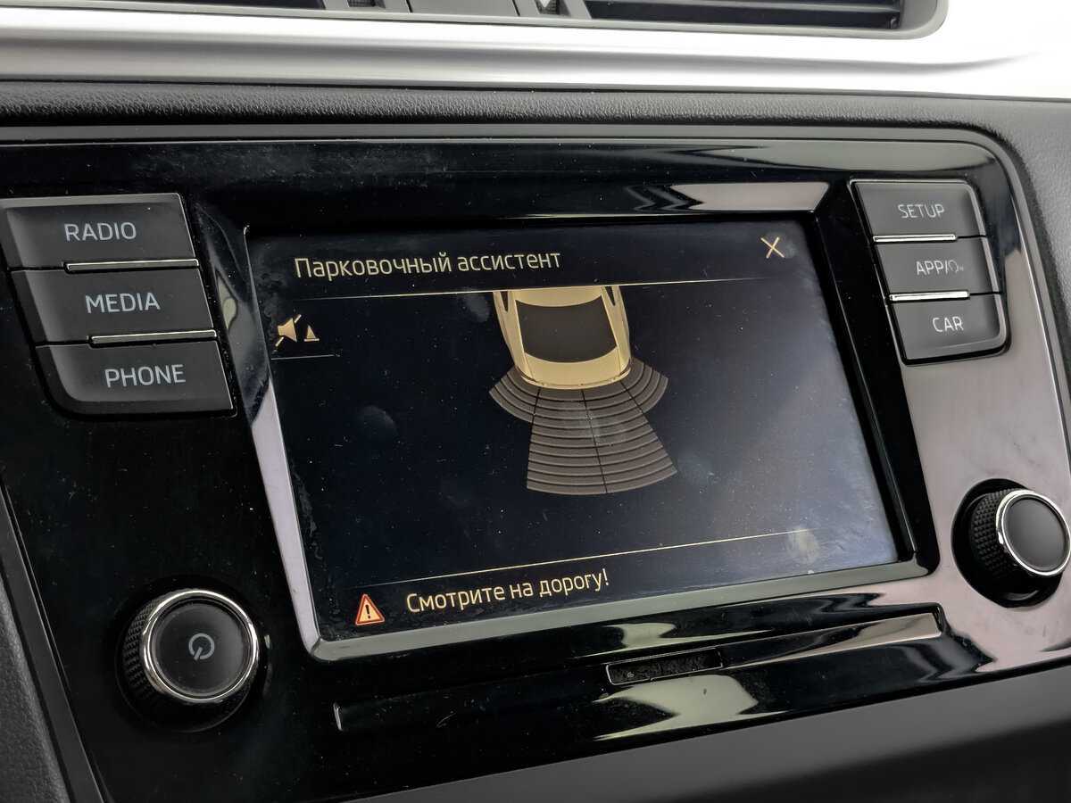 Skoda Rapid с пробегом — 2019 год. Фото: #21