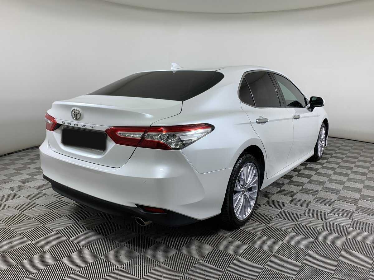 Toyota Camry с пробегом — 2020 год. Фото: #4
