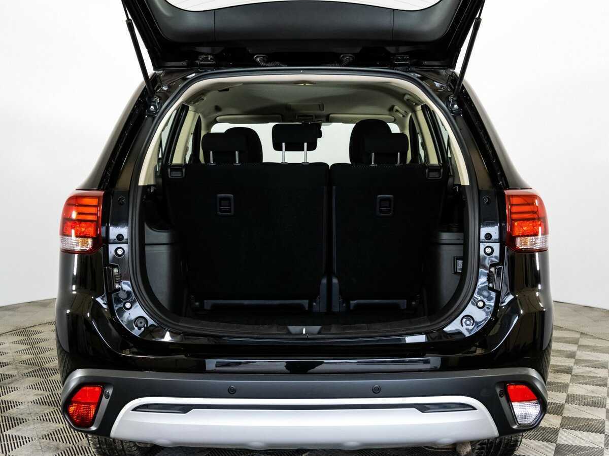 Mitsubishi Outlander с пробегом — 2018 год. Фото: #14