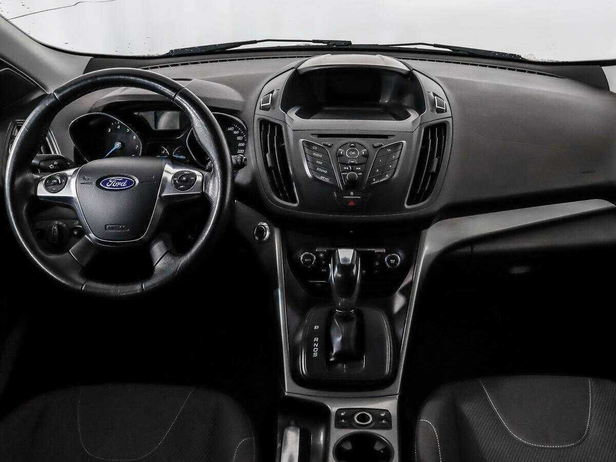 Ford Kuga с пробегом — 2014 год. Фото: #7
