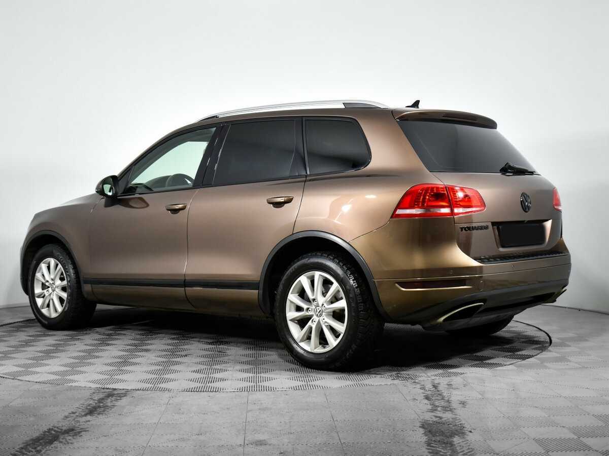 Volkswagen Touareg с пробегом — 2013 год. Фото: #6