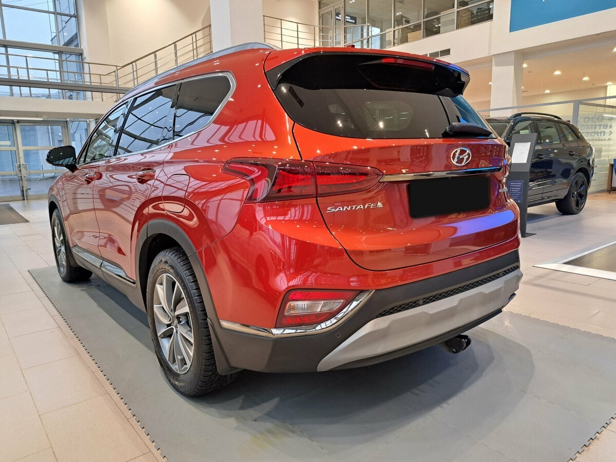 Hyundai Santa Fe с пробегом — 2019 год. Фото: #6