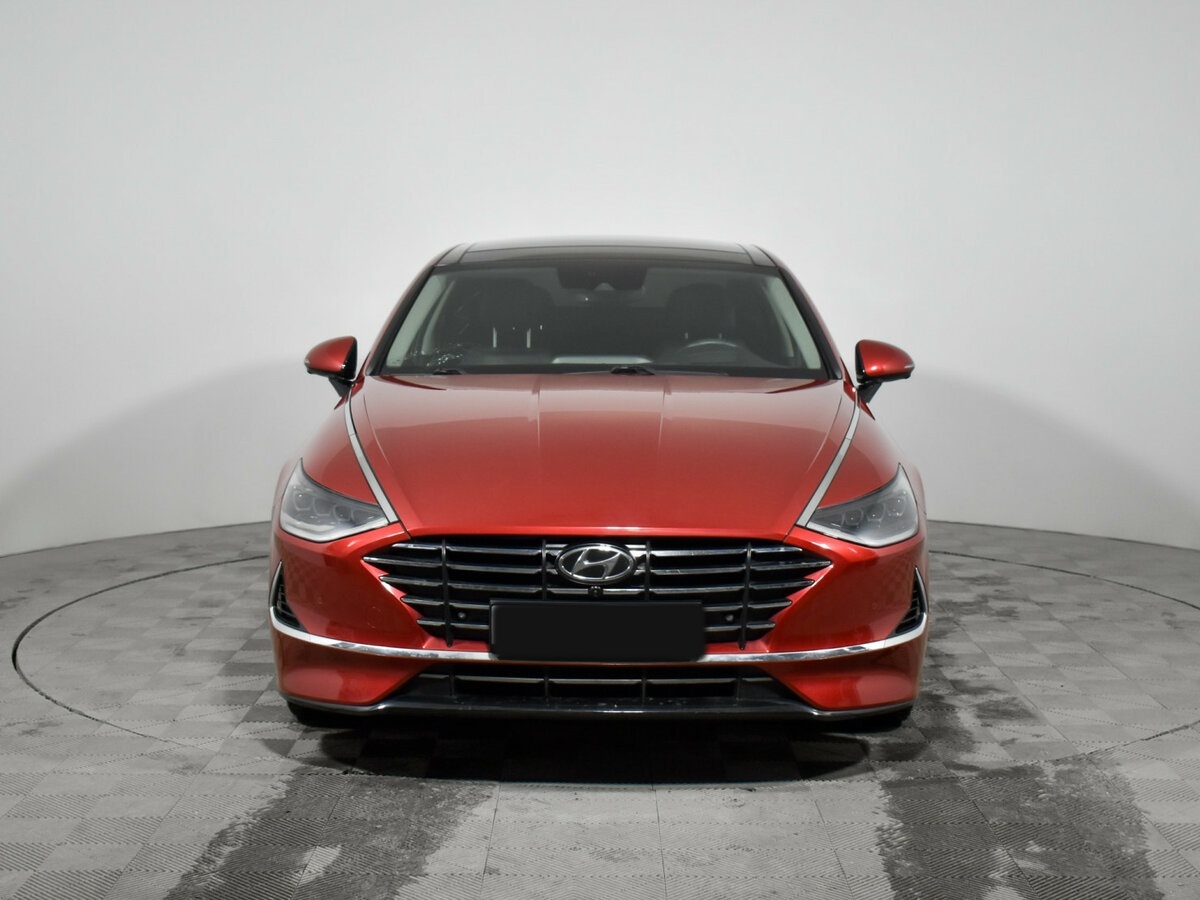 Hyundai Sonata с пробегом — 2020 год. Фото: #1