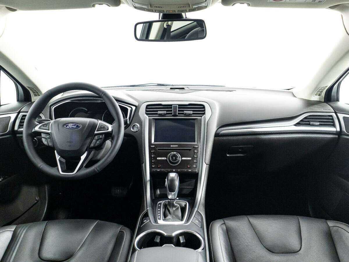 Ford Mondeo с пробегом — 2017 год. Фото: #11