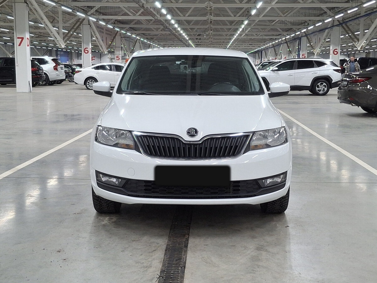 Skoda Rapid с пробегом — 2018 год. Фото: #1
