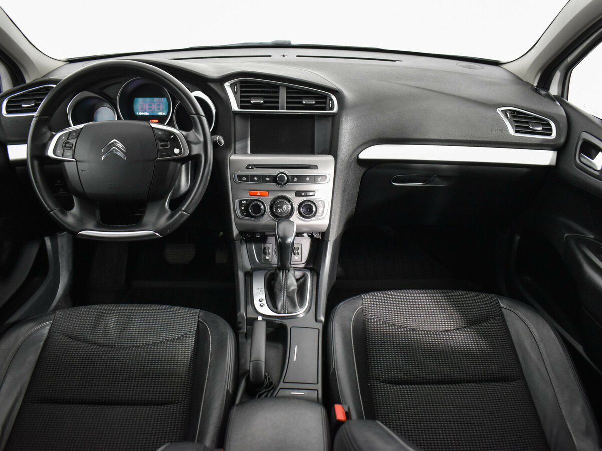 Citroen C4 с пробегом — 2016 год. Фото: #8