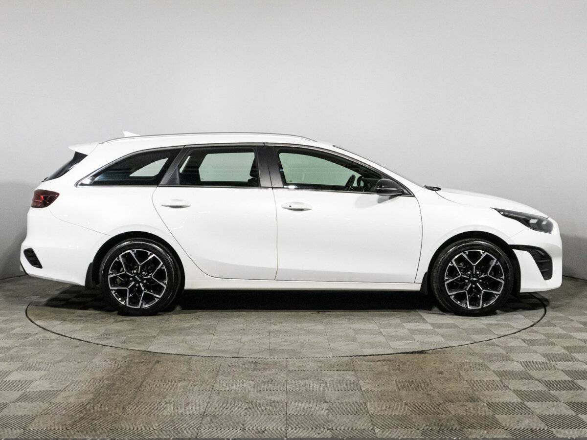 Kia Ceed с пробегом — 2021 год. Фото: #3
