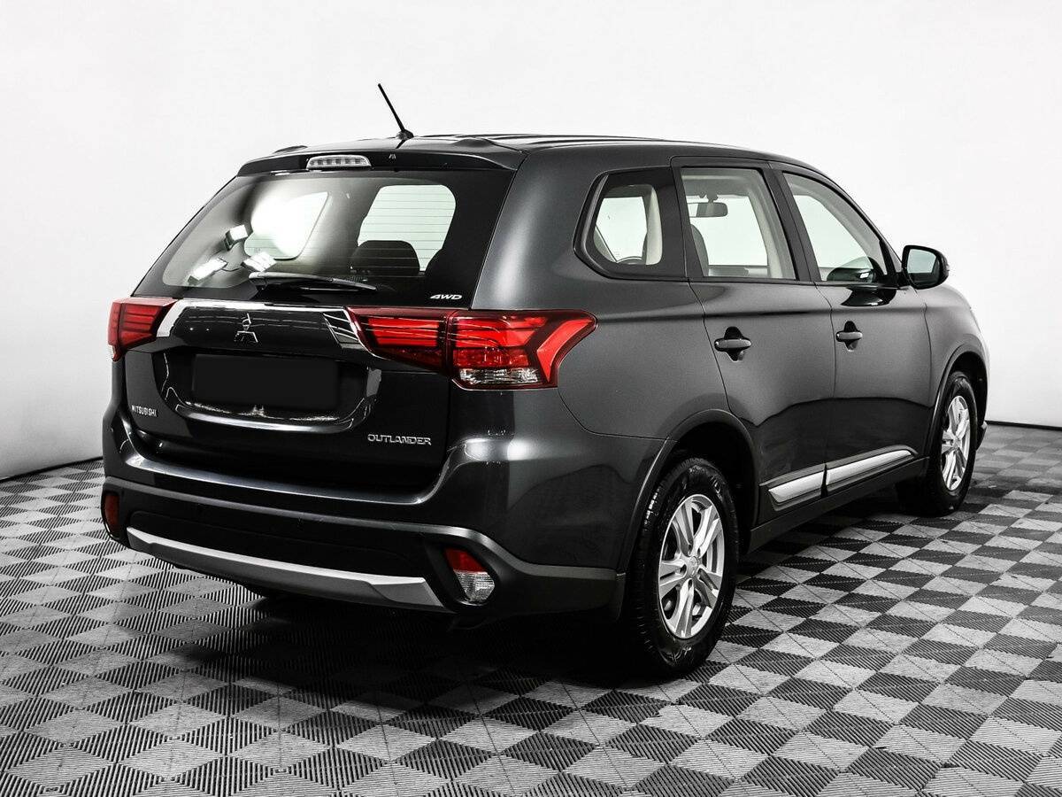Mitsubishi Outlander с пробегом — 2016 год. Фото: #4