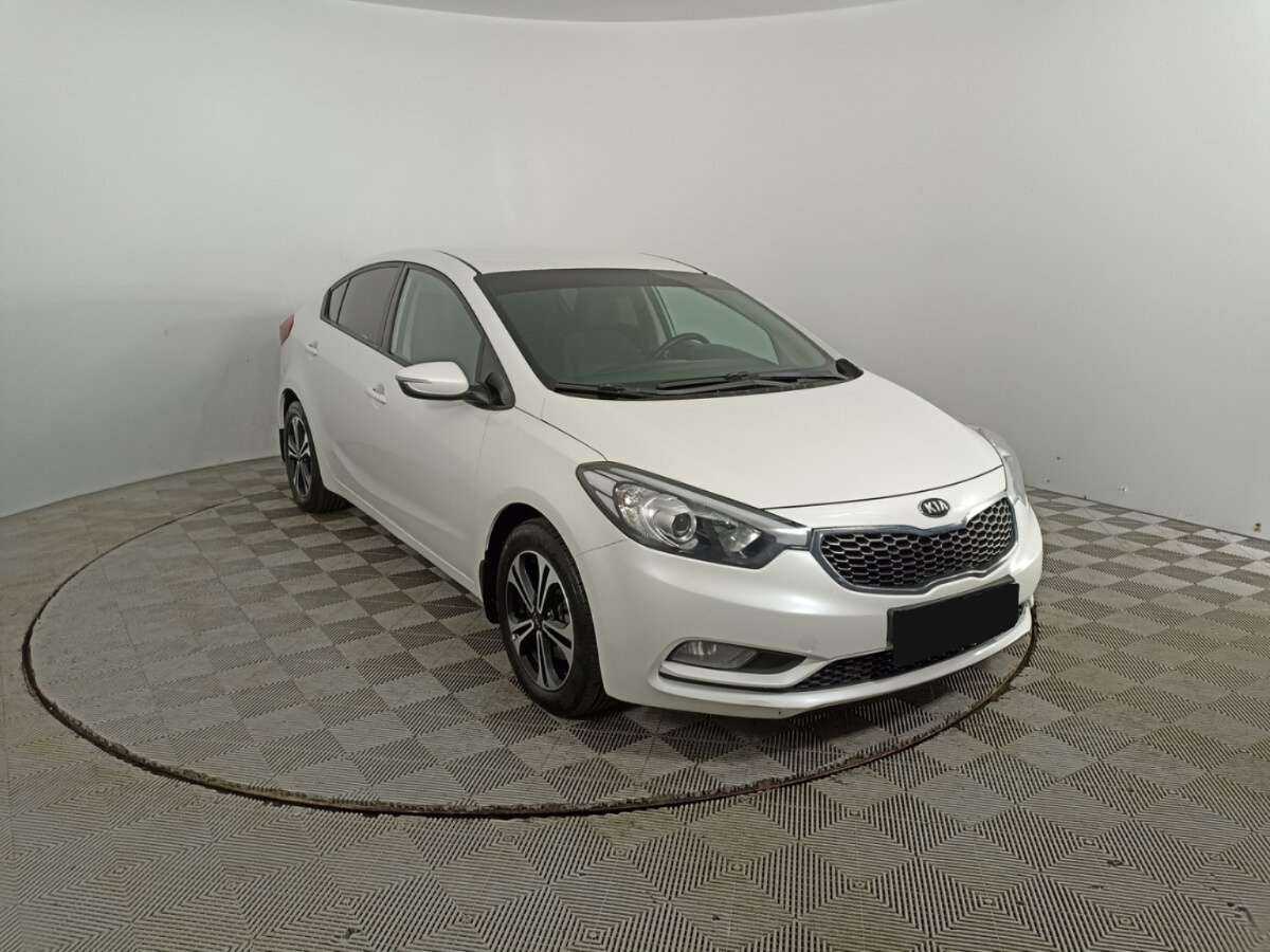 Kia Cerato с пробегом — 2016 год. Фото: #2
