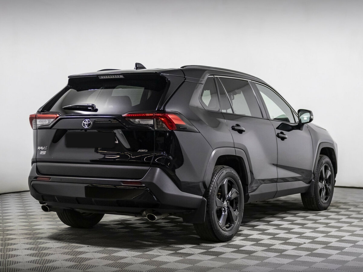 Toyota RAV4 с пробегом — 2021 год. Фото: #3