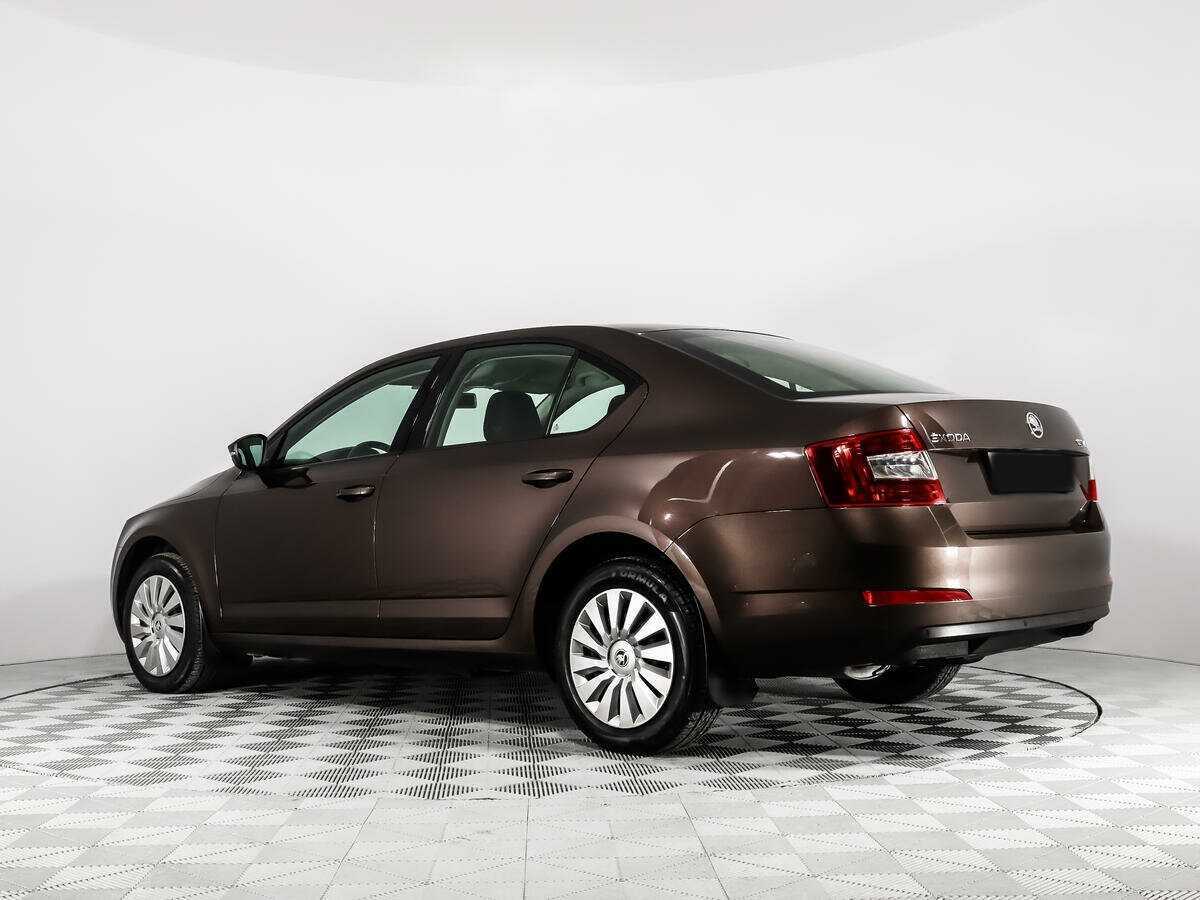 Skoda Octavia с пробегом — 2016 год. Фото: #6