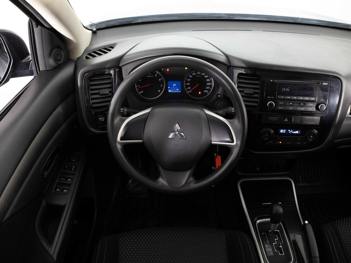 Mitsubishi Outlander с пробегом — 2018 год. Фото: #6