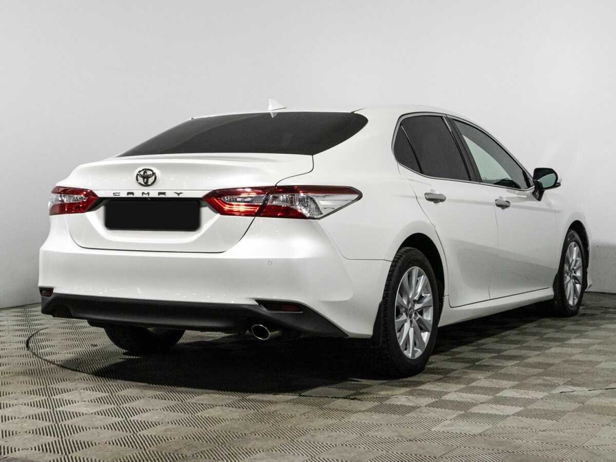 Toyota Camry с пробегом — 2019 год. Фото: #4