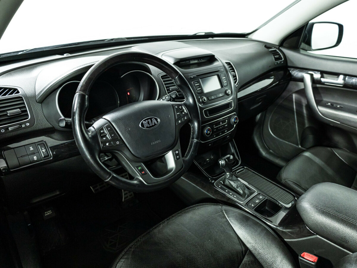 Kia Sorento с пробегом — 2018 год. Фото: #10