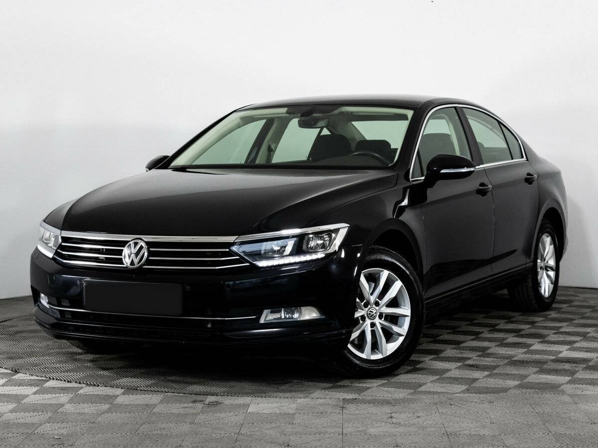 Volkswagen Passat с пробегом — 2018 год. Фото: #0