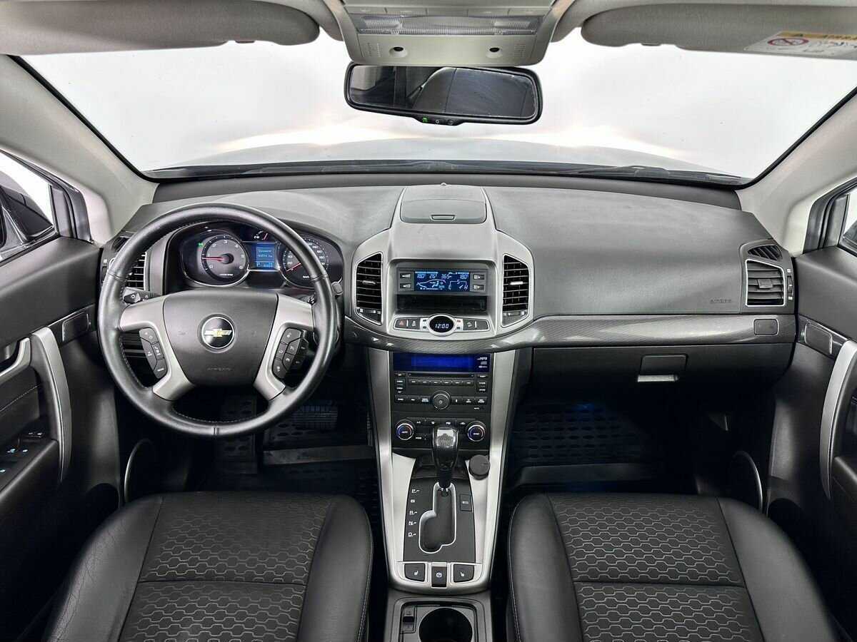 Chevrolet Captiva с пробегом — 2014 год. Фото: #8