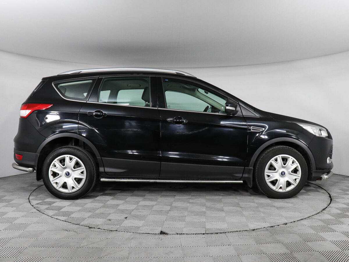 Ford Kuga с пробегом — 2015 год. Фото: #3