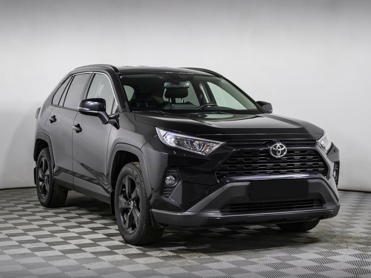 Toyota RAV4 с пробегом — 2021 год. Фото: #2