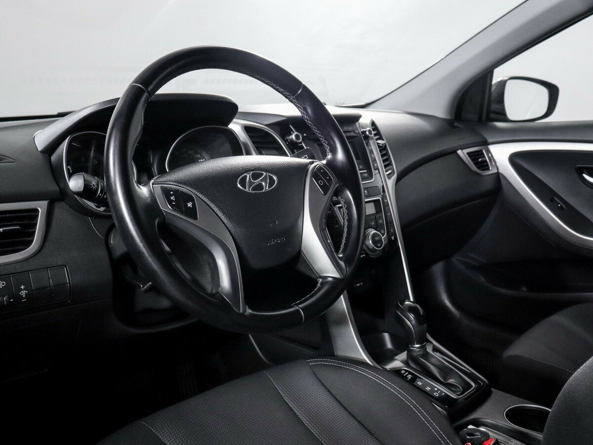 Hyundai i30 с пробегом — 2014 год. Фото: #10