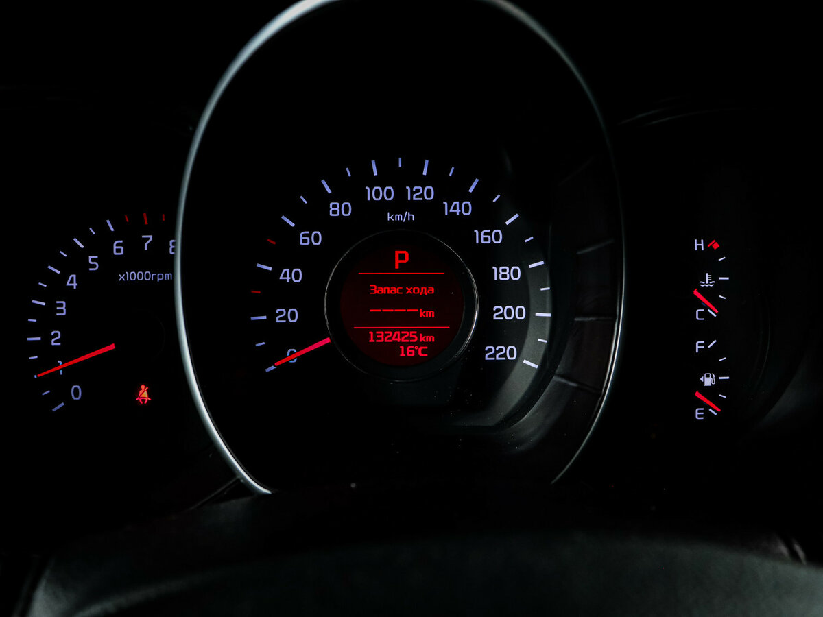 Kia Rio с пробегом — 2015 год. Фото: #8