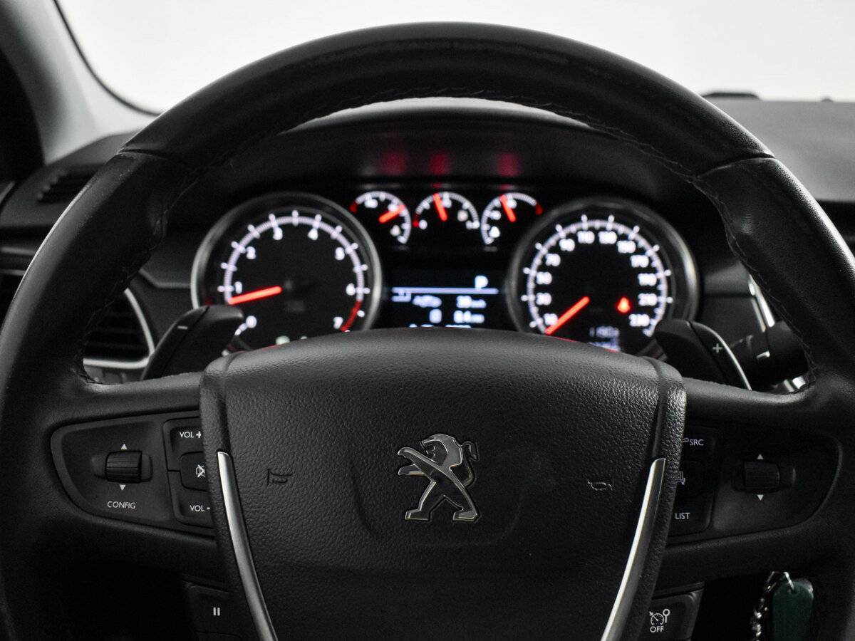Peugeot 508 с пробегом — 2016 год. Фото: #12