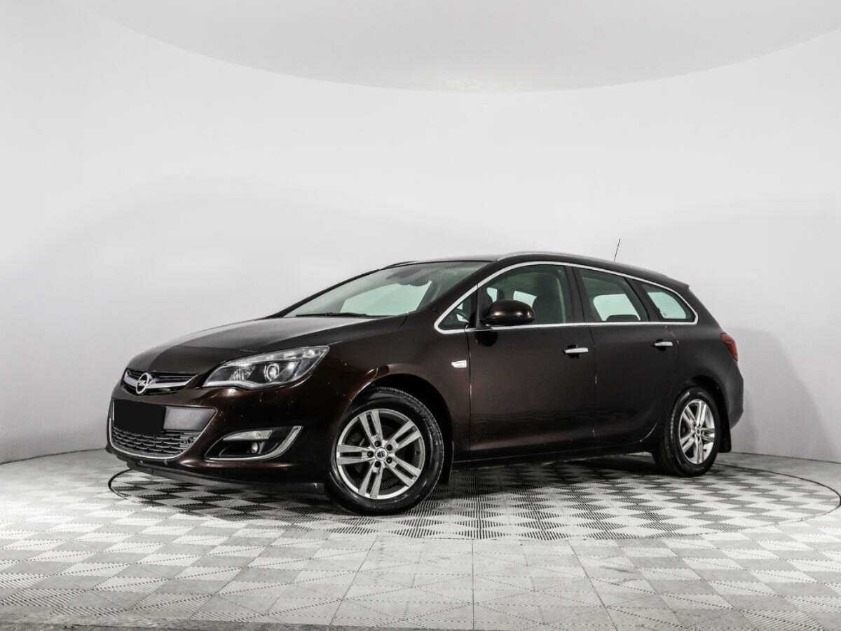 Opel Astra с пробегом — 2013 год. Посмотреть фото
