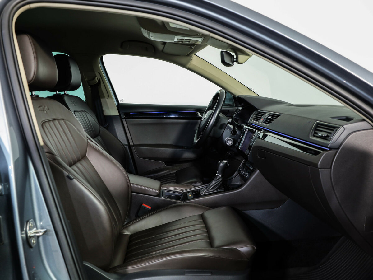 Skoda Superb с пробегом — 2016 год. Фото: #20