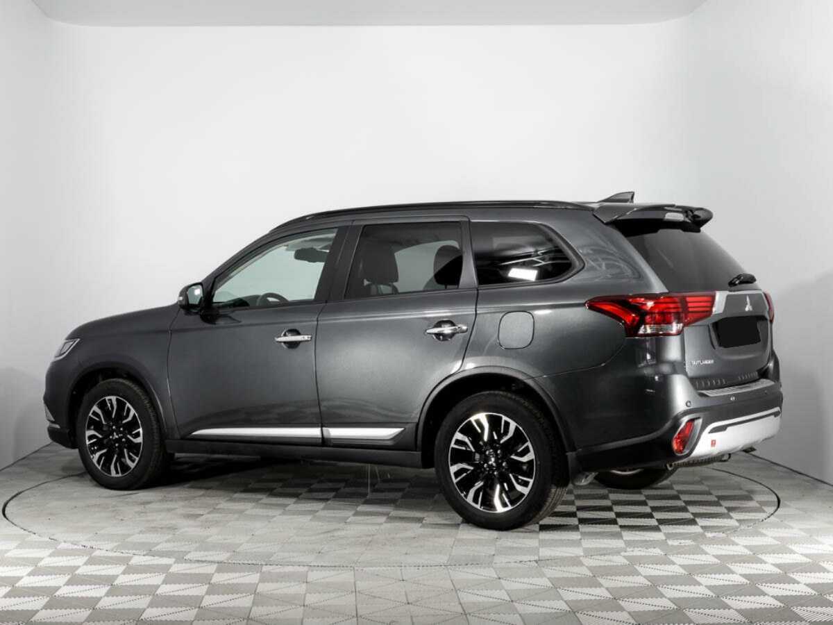 Mitsubishi Outlander с пробегом — 2022 год. Фото: #6