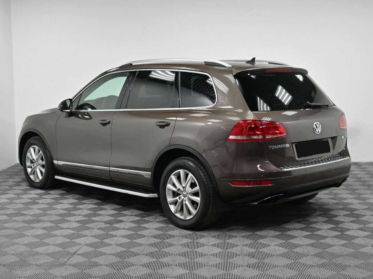 Volkswagen Touareg с пробегом — 2013 год. Фото: #3