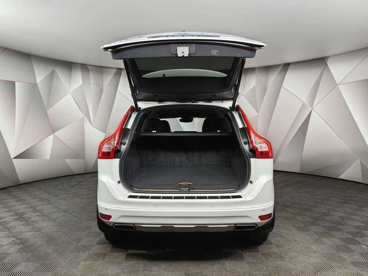 Volvo XC60 с пробегом — 2016 год. Фото: #16