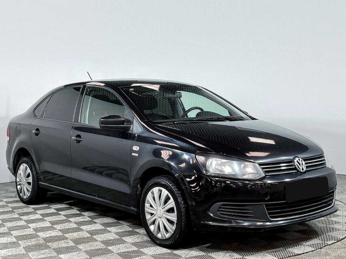 Volkswagen Polo с пробегом — 2013 год. Фото: #2