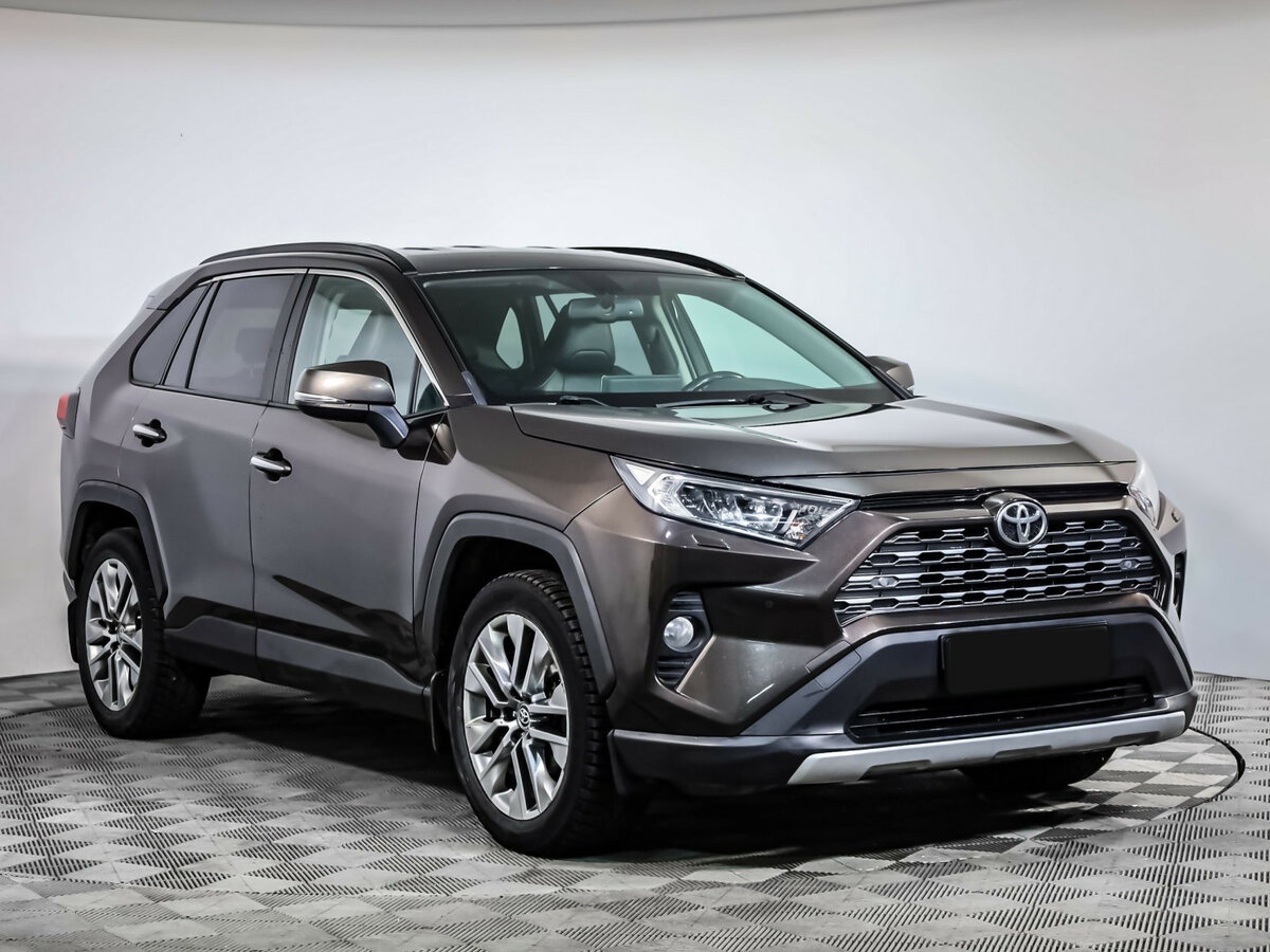 Toyota RAV4 с пробегом — 2019 год. Фото: #2