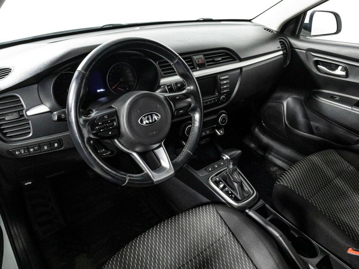 Kia Rio с пробегом — 2018 год. Фото: #10