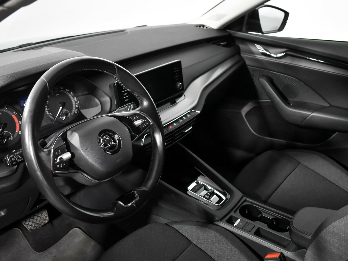 Skoda Octavia с пробегом — 2021 год. Фото: #7
