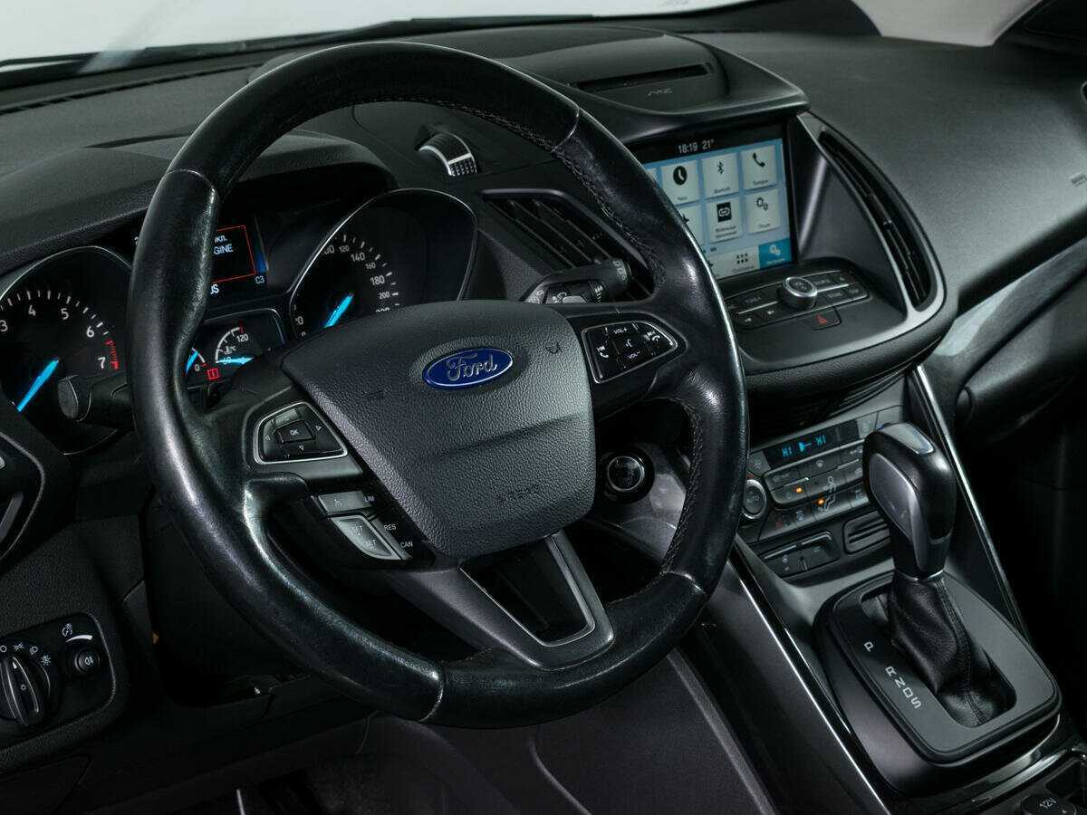 Ford Kuga с пробегом — 2017 год. Фото: #11