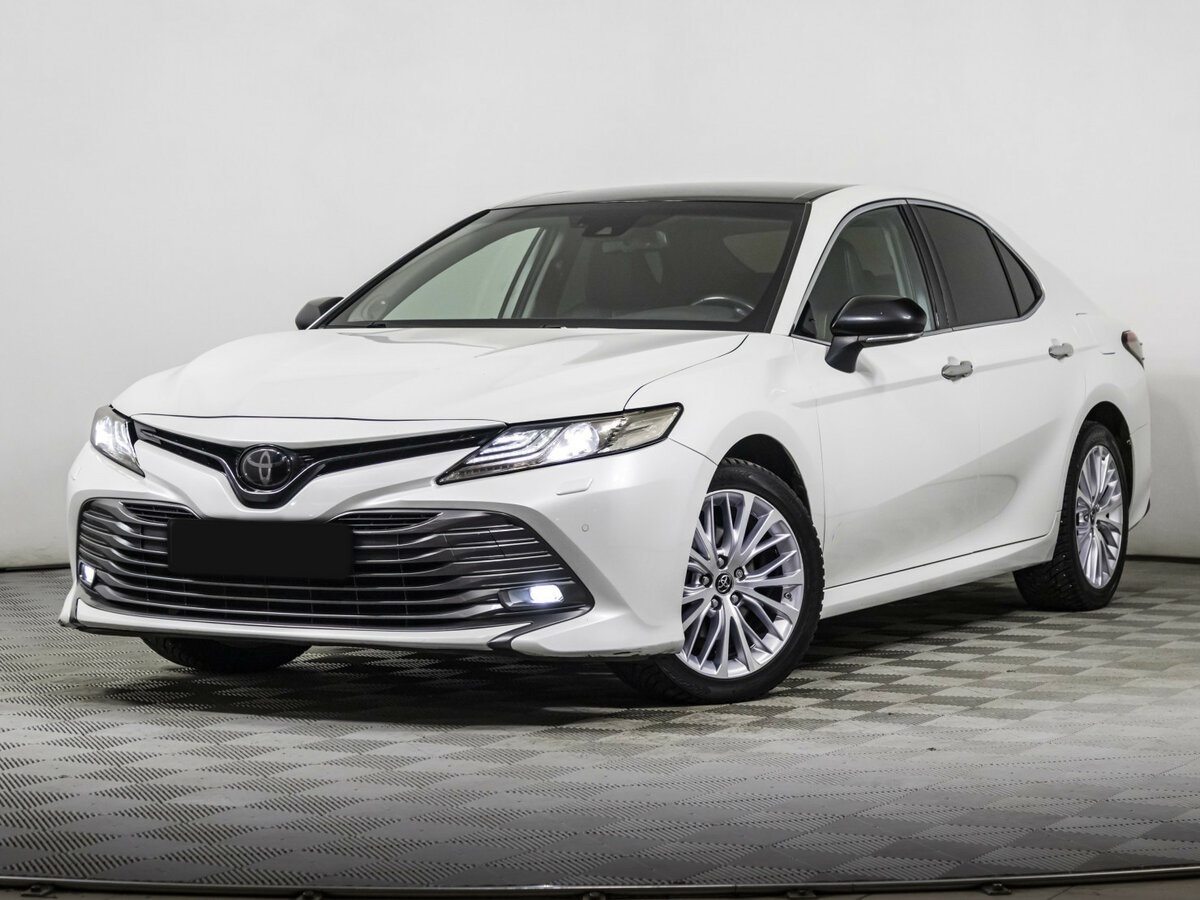 Toyota Camry с пробегом — 2019 год. Фото: #0