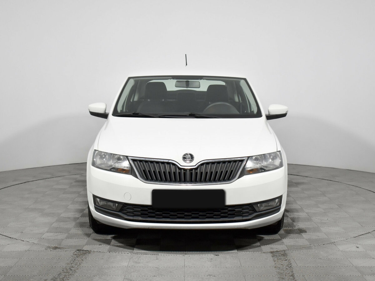 Skoda Rapid с пробегом — 2018 год. Фото: #1