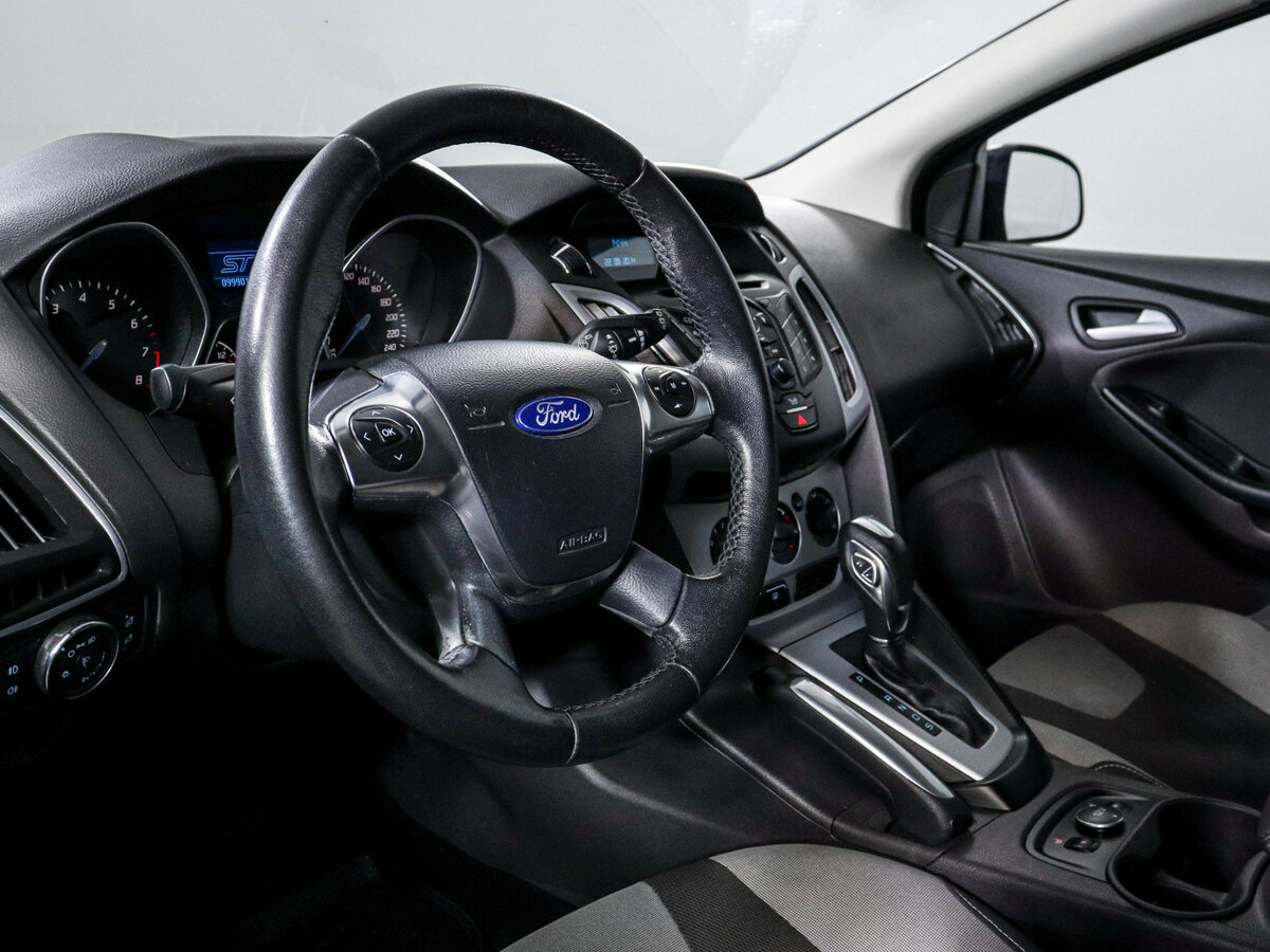 Ford Focus с пробегом — 2013 год. Фото: #10