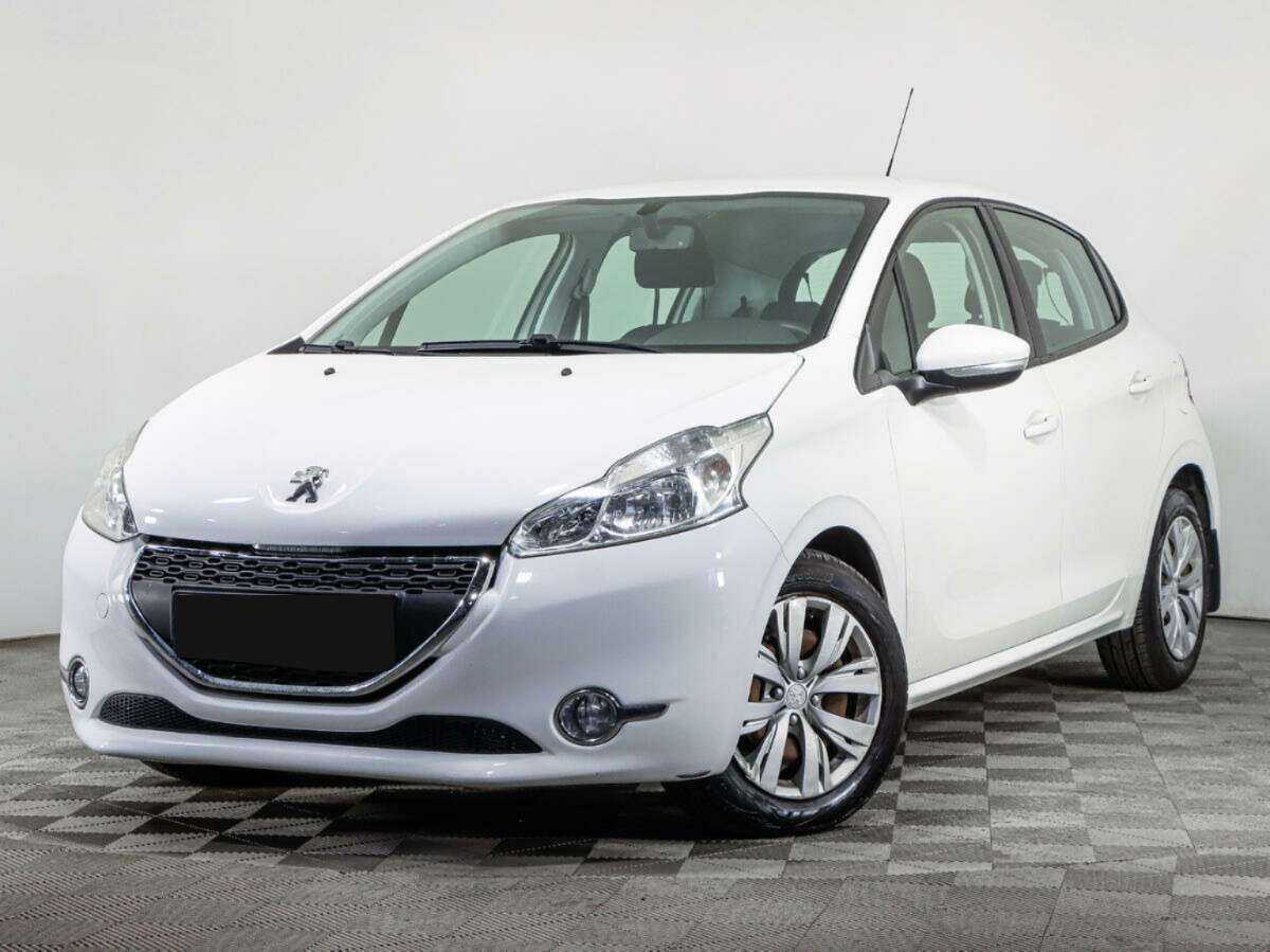 Peugeot 208 с пробегом — 2013 год. Посмотреть фото