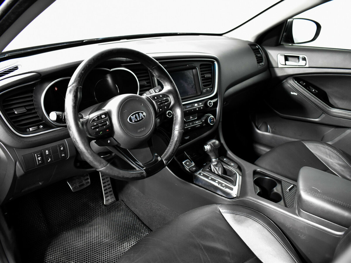 Kia Optima с пробегом — 2015 год. Фото: #6