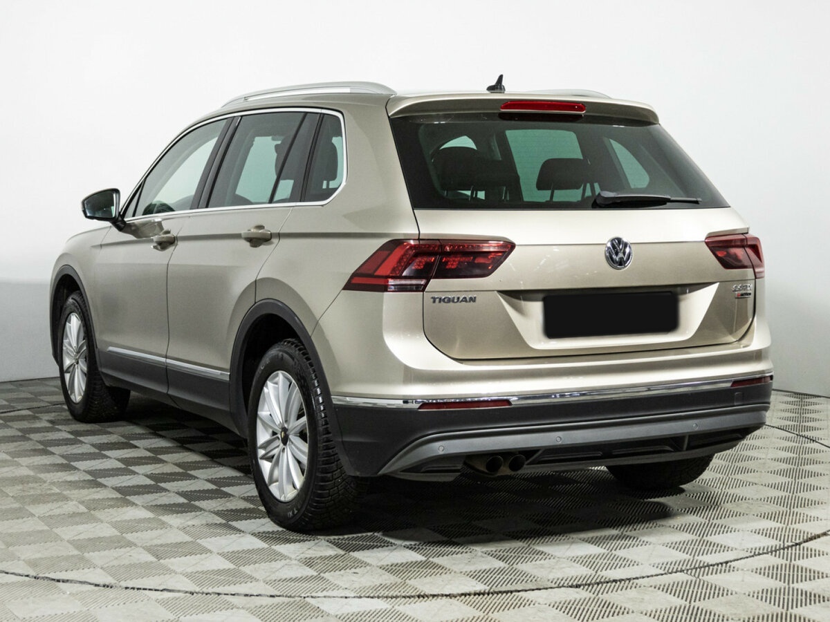 Volkswagen Tiguan с пробегом — 2017 год. Фото: #6