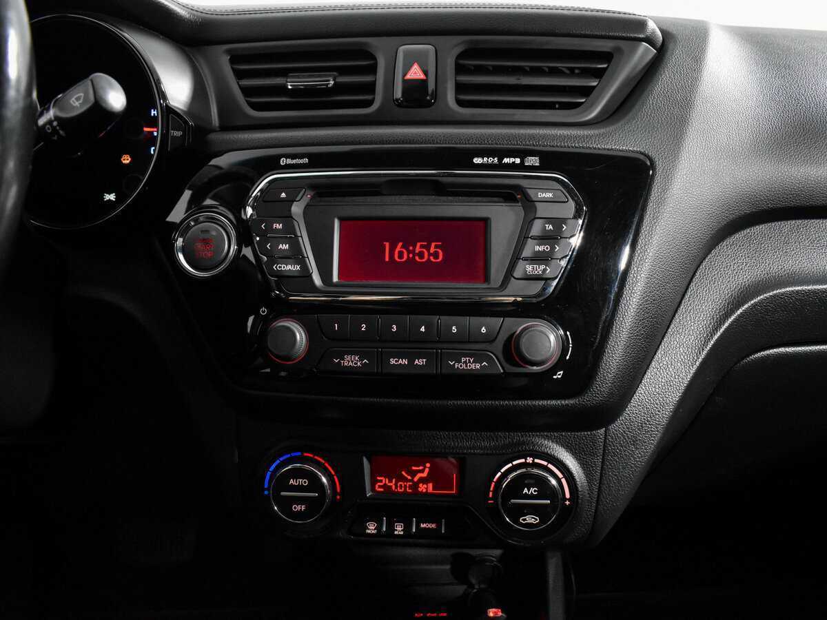 Kia Rio с пробегом — 2013 год. Фото: #16